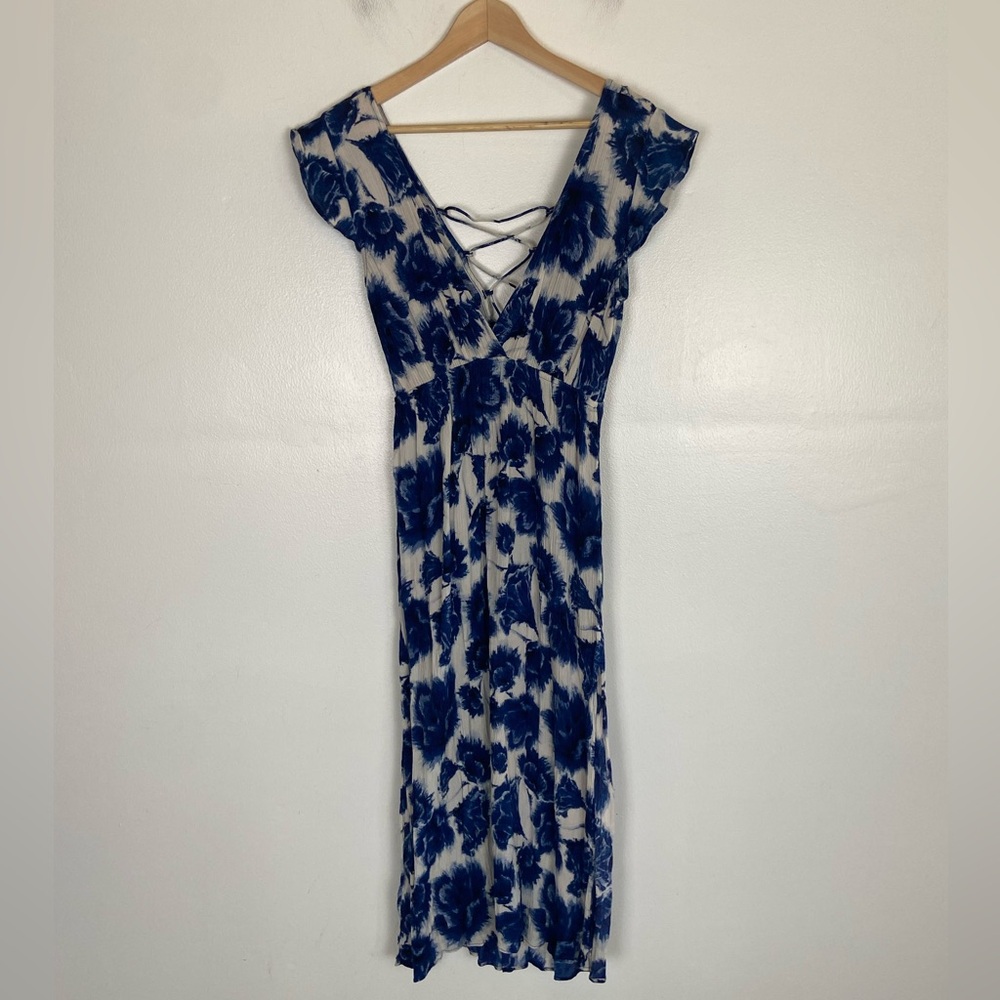 Blue Floral V-Neck Women’s Dress - Picture 5 of 15